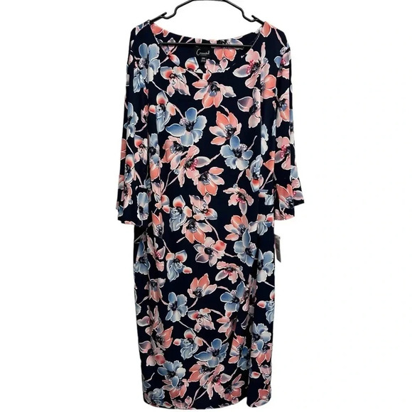 Connected Apparel Plus Size 3/4 Bell Sleeve Side Ruching Floral Shift Dress - Picture 4 of 11